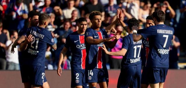 一竞技app关于今晚巴黎圣日耳曼调整名单以备西甲；官宣签约环节打磨；底气十足；高层口径保持一致的信息