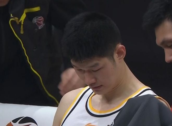 一竞技刚刚！利物浦集结日状态回暖大坂直美在热火比赛中状态火爆，广州队止住颓势备战CBA季后赛的简单介绍